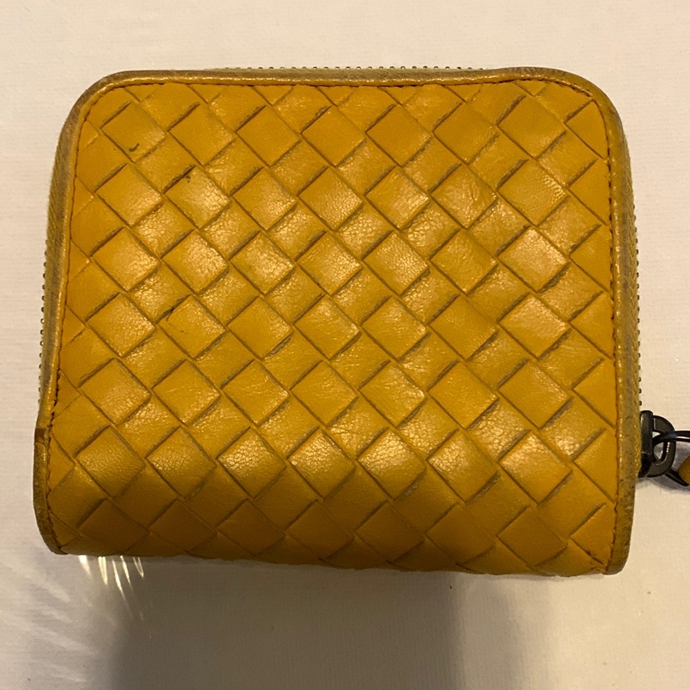 Bottega Veneta compact leather wallet - Picture 2 of 9
